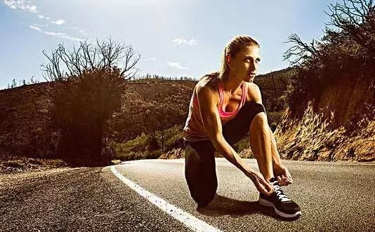 柳传志和女儿双双患癌后，为何马云王健林相继投资了大健康产业？