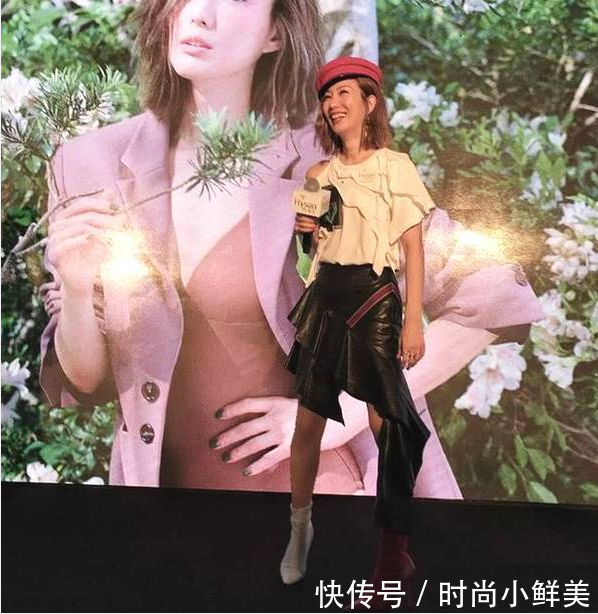 明星穿鞋，只服郑秀文，左右脚完全不是同一双鞋！