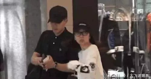 杨幂公布二胎表示累了, 刘恺威含泪晒孕检单, 网友: 婚变原因确凿