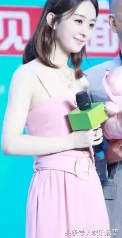 赵丽颖谣言后首次现身，并大方露出平坦小腹，网友镜头暴出真相？