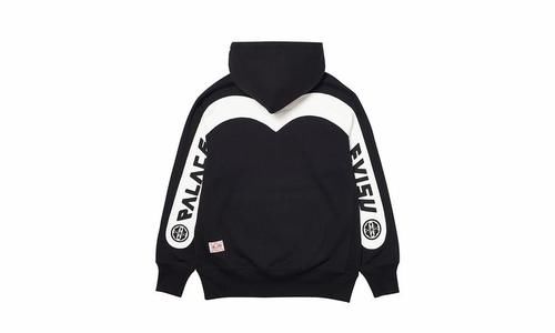  『PALACE』细节玩味丰富！PALACE x EVISU 联名系列正式发布