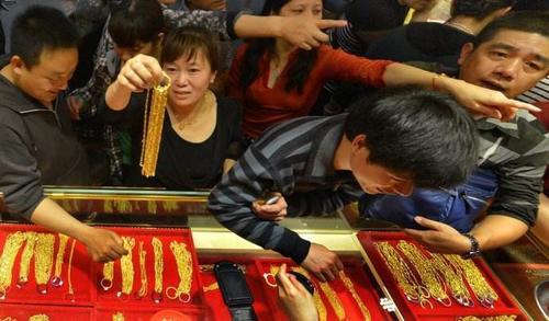 黄金生锈了！万元金砖变质背后的猫腻！