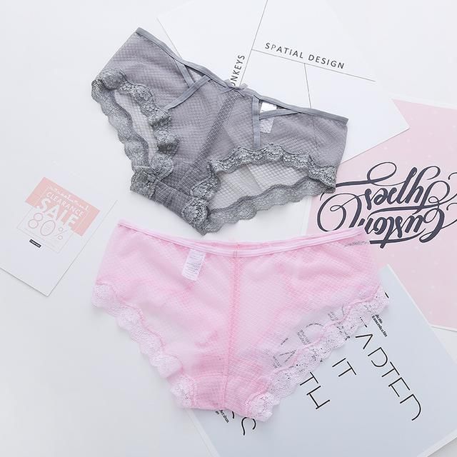 不透气的三角裤别穿了，夏天换套网纱的，比蕾丝凉快又舒服