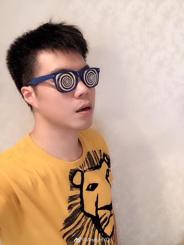 黄毅清自爆被人饭里放毒，人抓了；宋祖德：编故事水平下降！