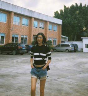 越简单越高级！看看刘雯的穿搭怎么把简约风发挥到最棒！