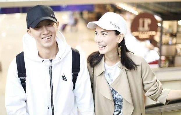 卢靖姗她的照片