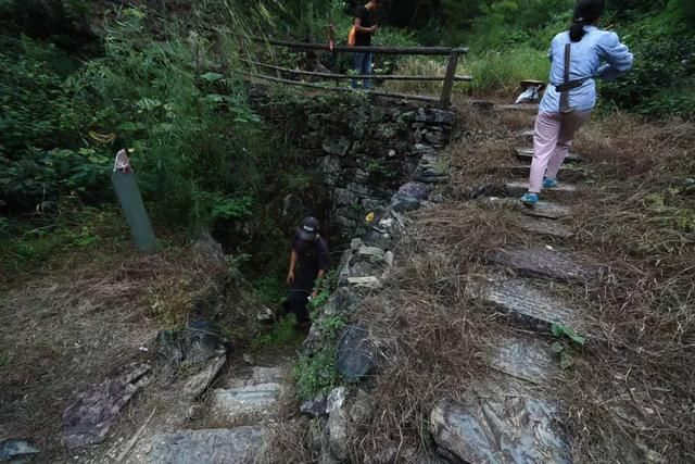 海峰的走山日记:因为羊桃的秋风岭穿越