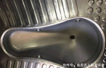  [车站]火车靠近车站时，为什么要锁着厕所听工作人员这么说