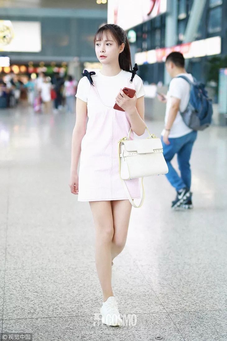 时髦办 | 一身潮牌的沈梦辰，还真是不放过连体裤