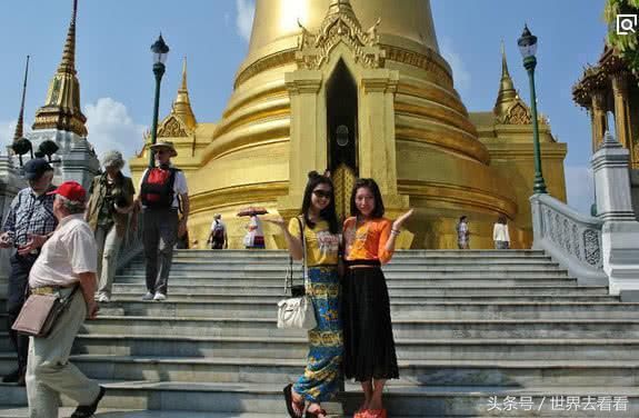 中国游客去泰国旅游，想在当地吃饭却被老板拒绝，原因让国人脸红