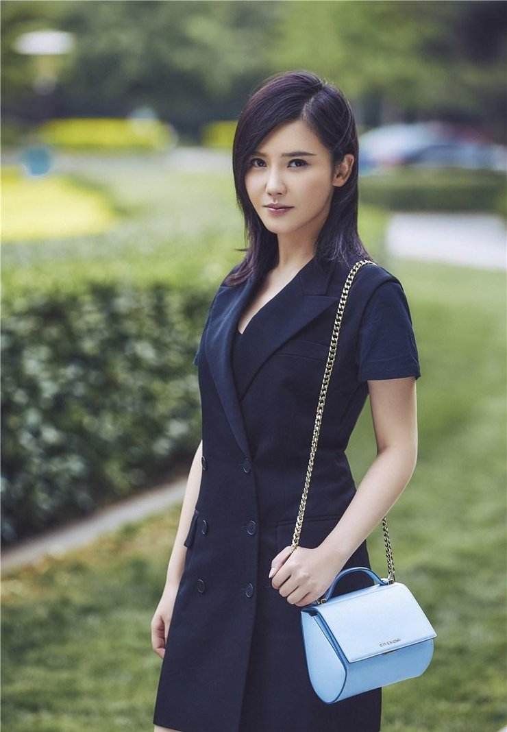 其实民间美女很多!只是我们没留意!养眼!养心情!