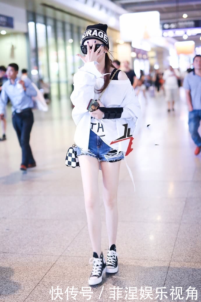 当168戚薇跟168江疏影,才终于明白气质跟身材的重要性