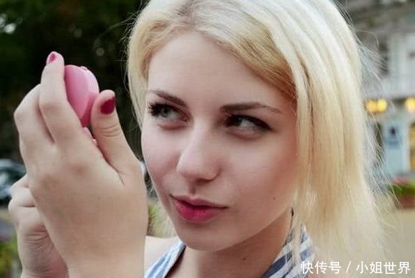 想出国旅游？去乌克兰看看吧！美女遍布街头，还怕找不到美女？