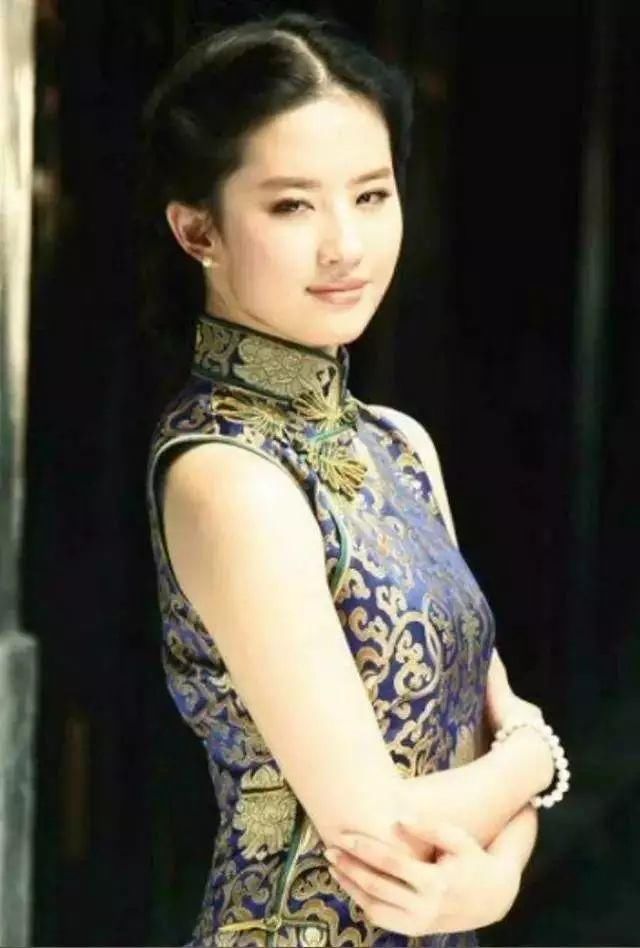 真养眼!勾魂女子旗袍照片!