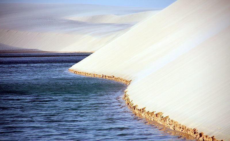 全球最美假沙漠:百里沙漠存千湖，任意角度都让人感觉窒息之美
