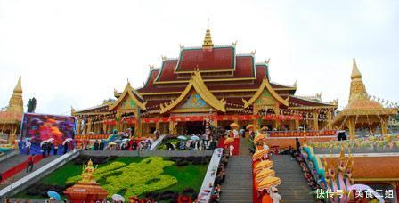 中国最有钱的寺庙，门票上百元，和尚天天都用麻袋来装钱