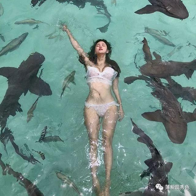 韩国美人店主Kim Pro的妖娆身段最新ins社交媒体个人照片