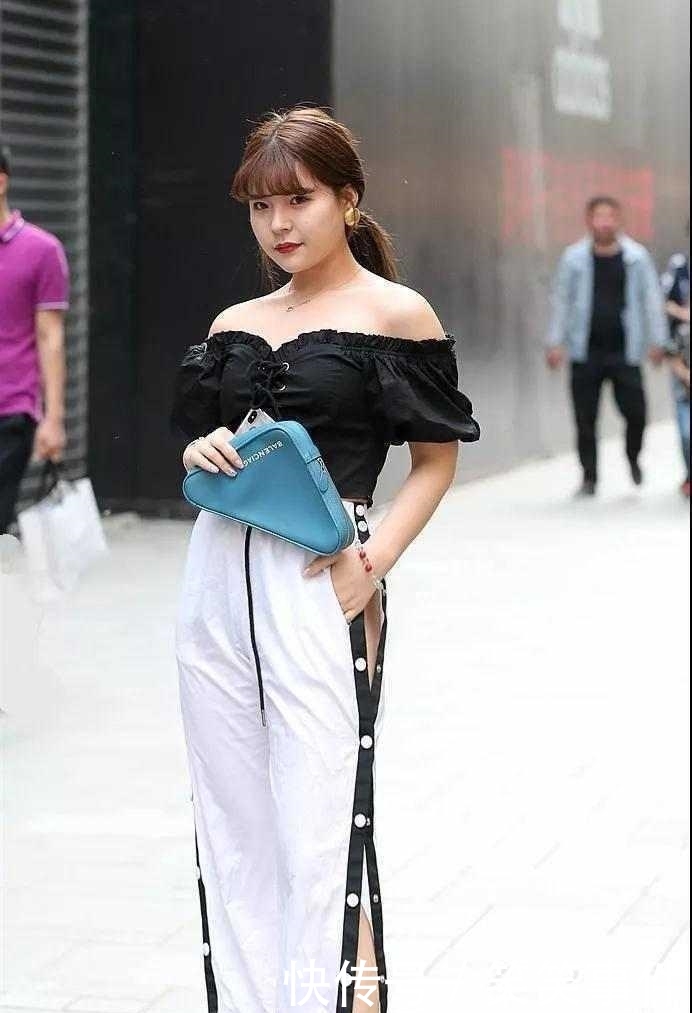 『美女』街拍:第三张姐姐,好性感,美女穿出好身材,大长腿来了!!