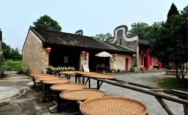 最美的享受，不用出国门，找一个小镇，任时间慢慢流淌