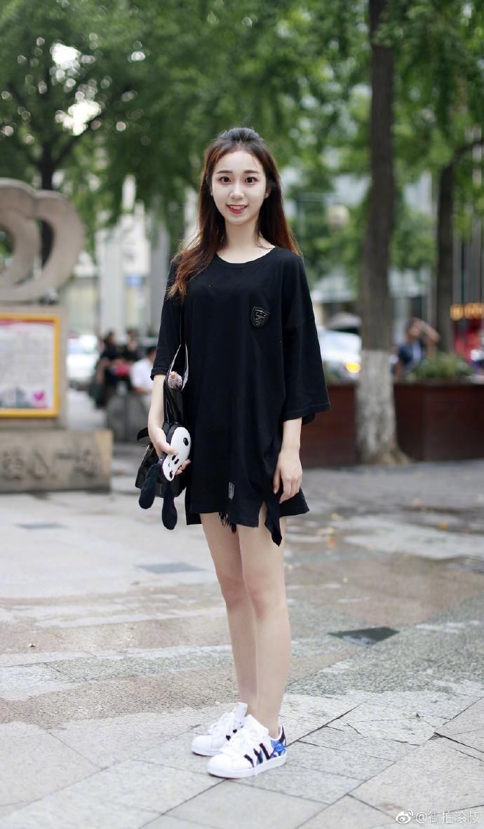 160左右，又不想穿高跟鞋，夏天如何搭配，才能让人如沐春风?