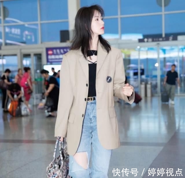  [脚踝]冬季怎么穿得时髦？不露脚踝穿法，被靴子和裤子承包一季舍不得换
