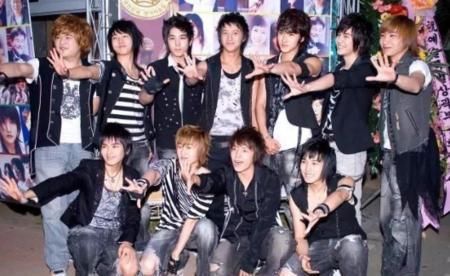 又一位明星经纪人出事，继王宝强、胡歌之后，他也被经纪人坑惨?