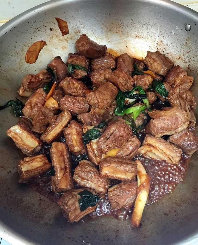 湾牛肉面在家也能自己煮,做法简单,味道正宗,真