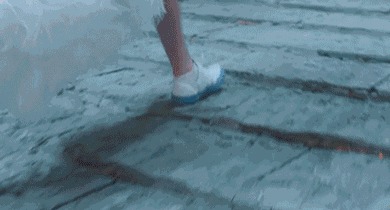 《幻乐之城》就是王菲带领的大型时装秀