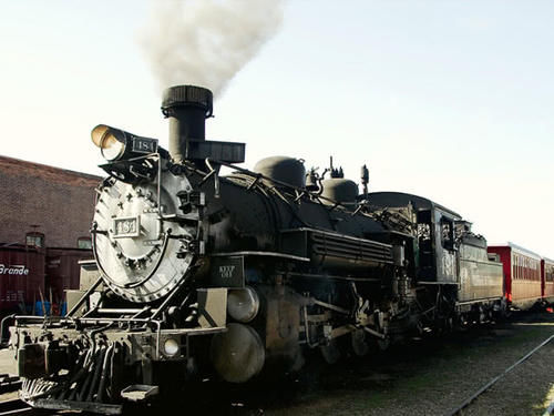 各国列车的特点：印度是最赚钱的，俄罗斯是最舒适的，中国是这样