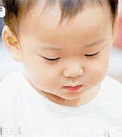 孩子是父母背后的