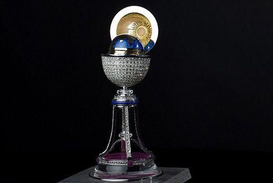 『收藏家』2014年4月9日,英国一名神秘收藏家展出了世上最昂贵的“彩蛋”