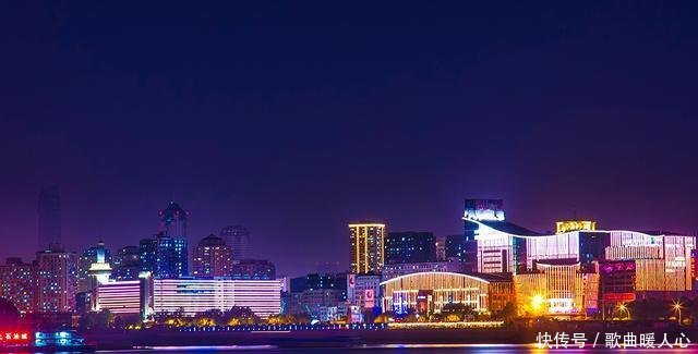 2019中国十佳不夜城排行榜，西安顺利上榜，居然没有上海
