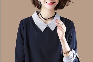 小姨来我家，身上穿的小衫白裤子，原来今年流行这样穿，优雅大气