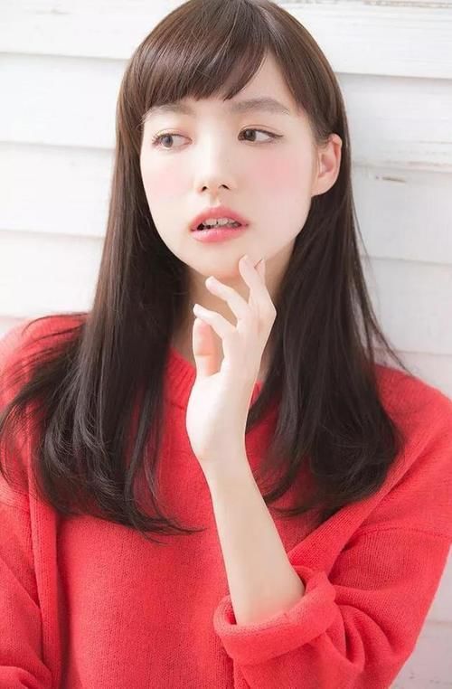  『时髦』别留黑长直了，试试超全的“日系”长发，时髦减龄显脸小