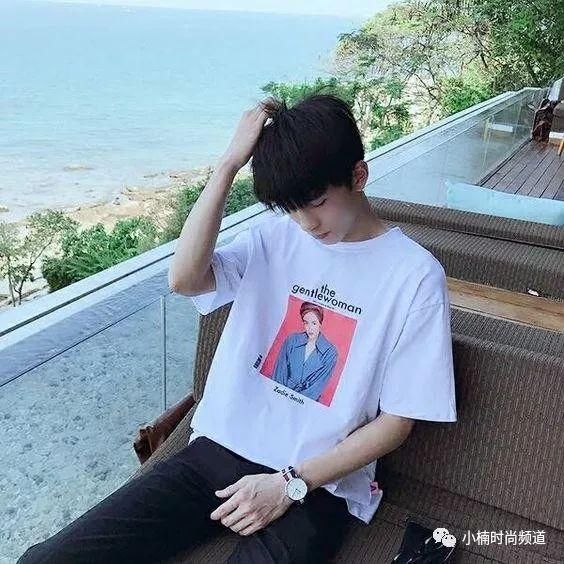 六招造型神技巧教你搭配Oversize T恤也能穿出好比例