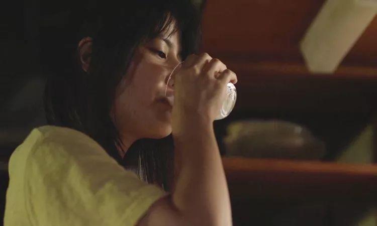 28岁三孩妈妈喝水后中毒死亡:关于喝水的4个误区,你一定被骗过