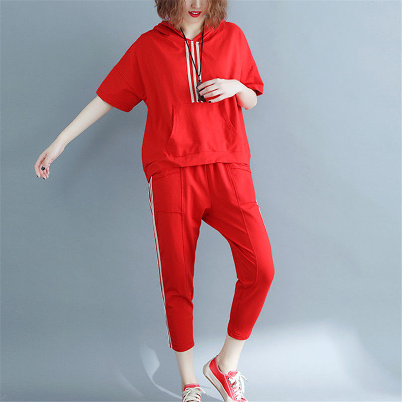 老婆从不穿裙子，只因这运动套装，38岁像22姑娘，舒适显美嫩