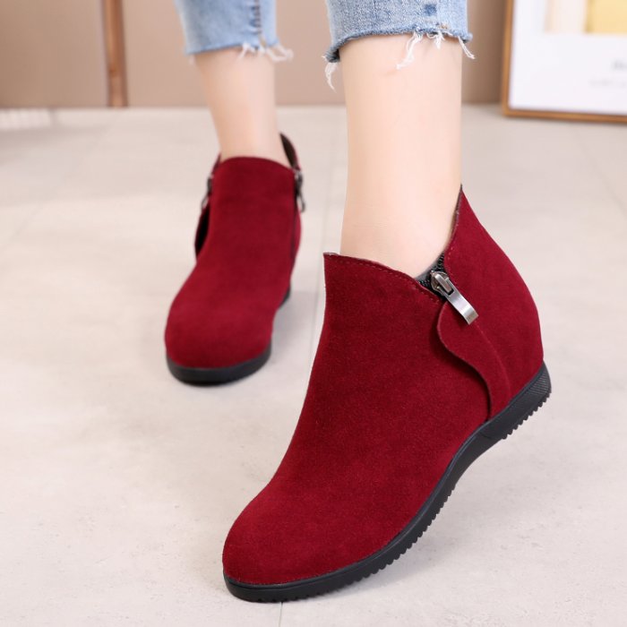 女人穿靴子简直太美了，脚再累也要穿，实在太美了