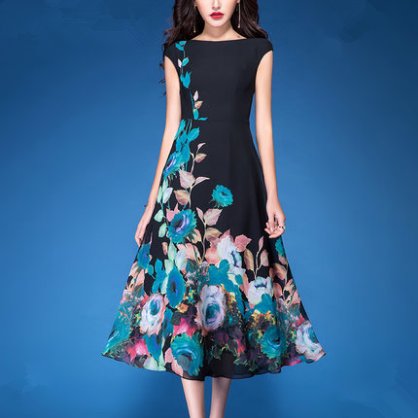 哇!第一次见到这么会打扮的女人，高雅裙+小高跟，美得动人心魂