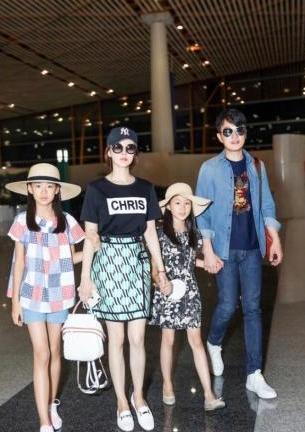 佟大为女儿直接穿条花打底裤出门，长腿藏不住，网友：爸爸选的？