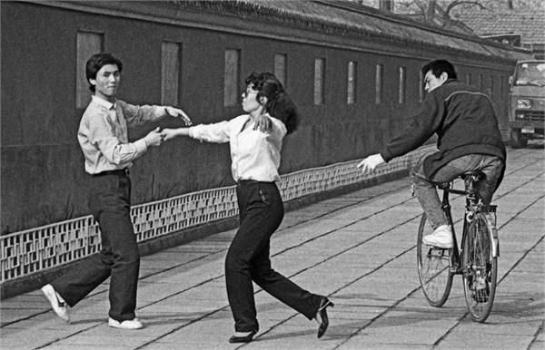 老照片：八十年代的北京旧影，10年一瞬，尽在方寸之间