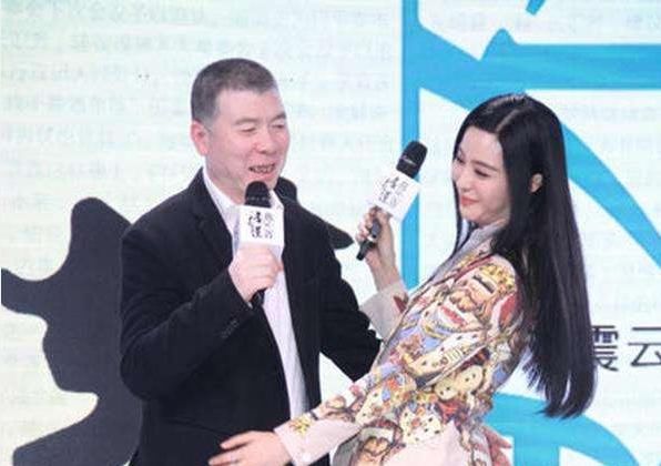 冯小刚逃亡美国?内部人士否认:他忙于工作,很久没联系范冰冰了