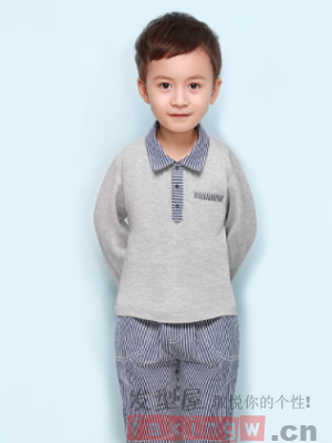 干净整齐的时尚小男孩发型 从小具备绅士风