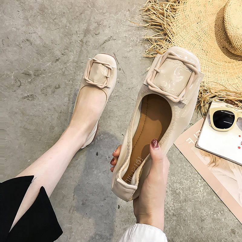 秋天早晚凉,别穿凉鞋了!试试巨流行的“瓢鞋”,随便搭都好看