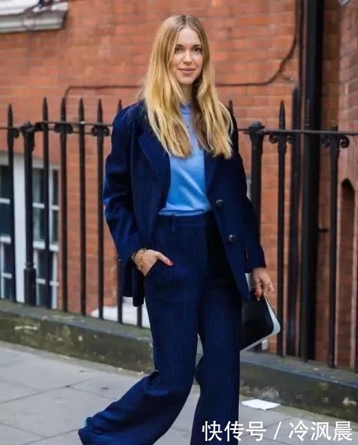 「神秘而」牛油果绿失宠了?今年流行“红提+蓝莓”,高端大气高級,还好显白