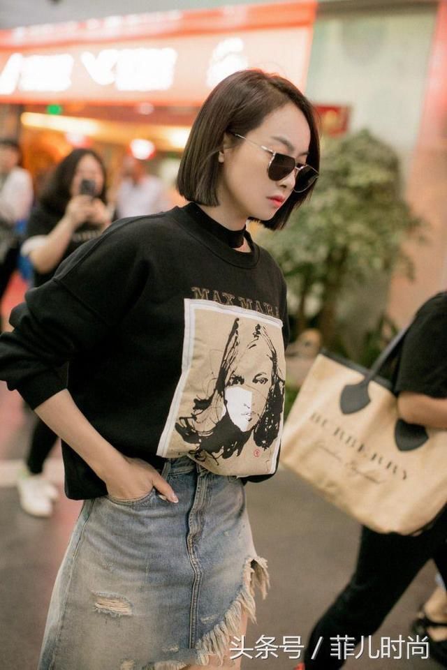 宋茜真的瘦了!穿牛仔短裙暴露了一双大长腿，网友:女神般的身材