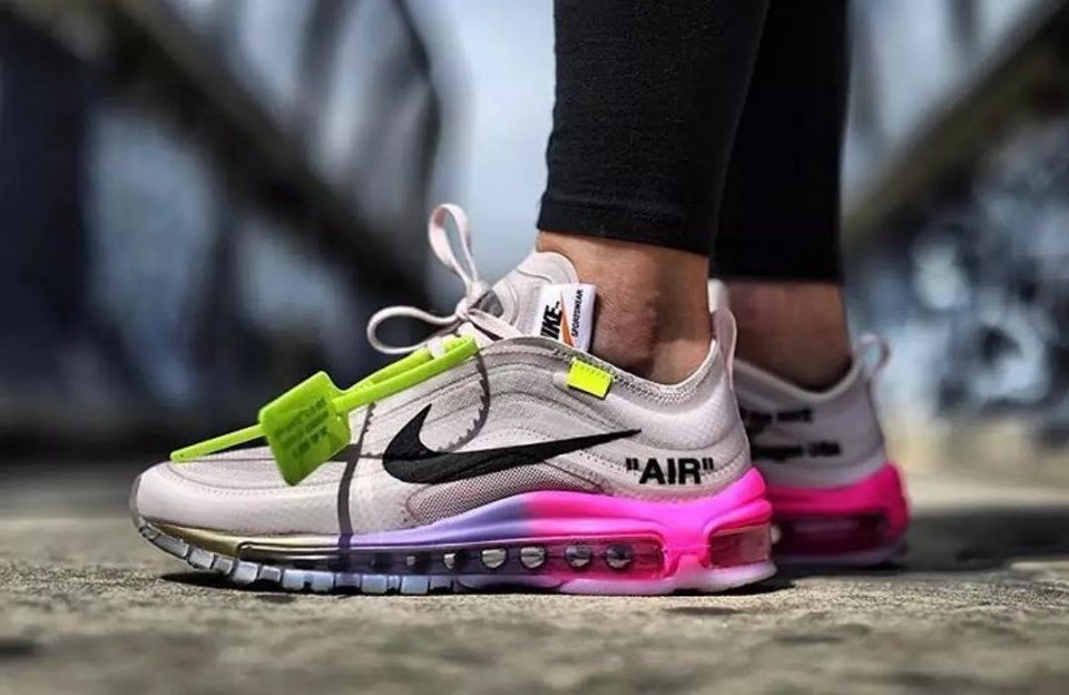 近期起飞的球鞋里，熊猫只排倒数第 2!第 1 名根本买不到!