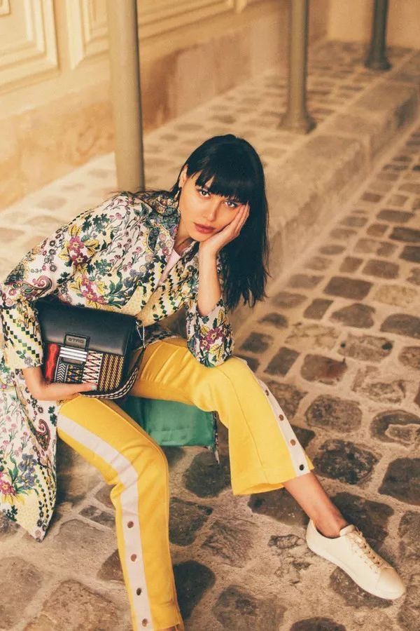 好看| 花衬衫只有度假才能穿?醒醒吧，这样穿简直太美了!