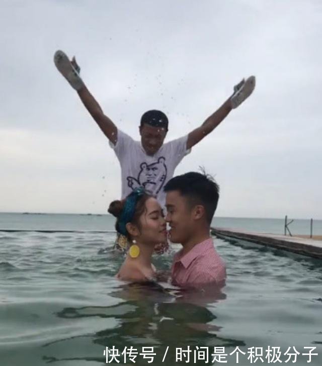  「婚纱照」小夫妻花10万拍婚纱照，摄影师拿拖鞋当道具，成片出来却惊艳了