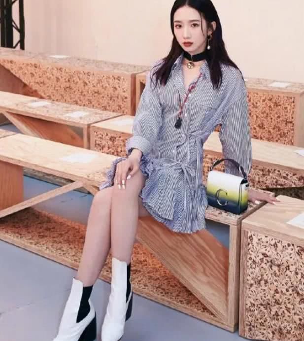  「实则」最近火了一种裙子：衬衫裙，看似普通，实则很高级，明星都在穿！